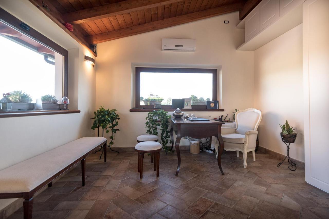 Rosa Di Assisi Bed & Breakfast Bastia Umbra Eksteriør bilde