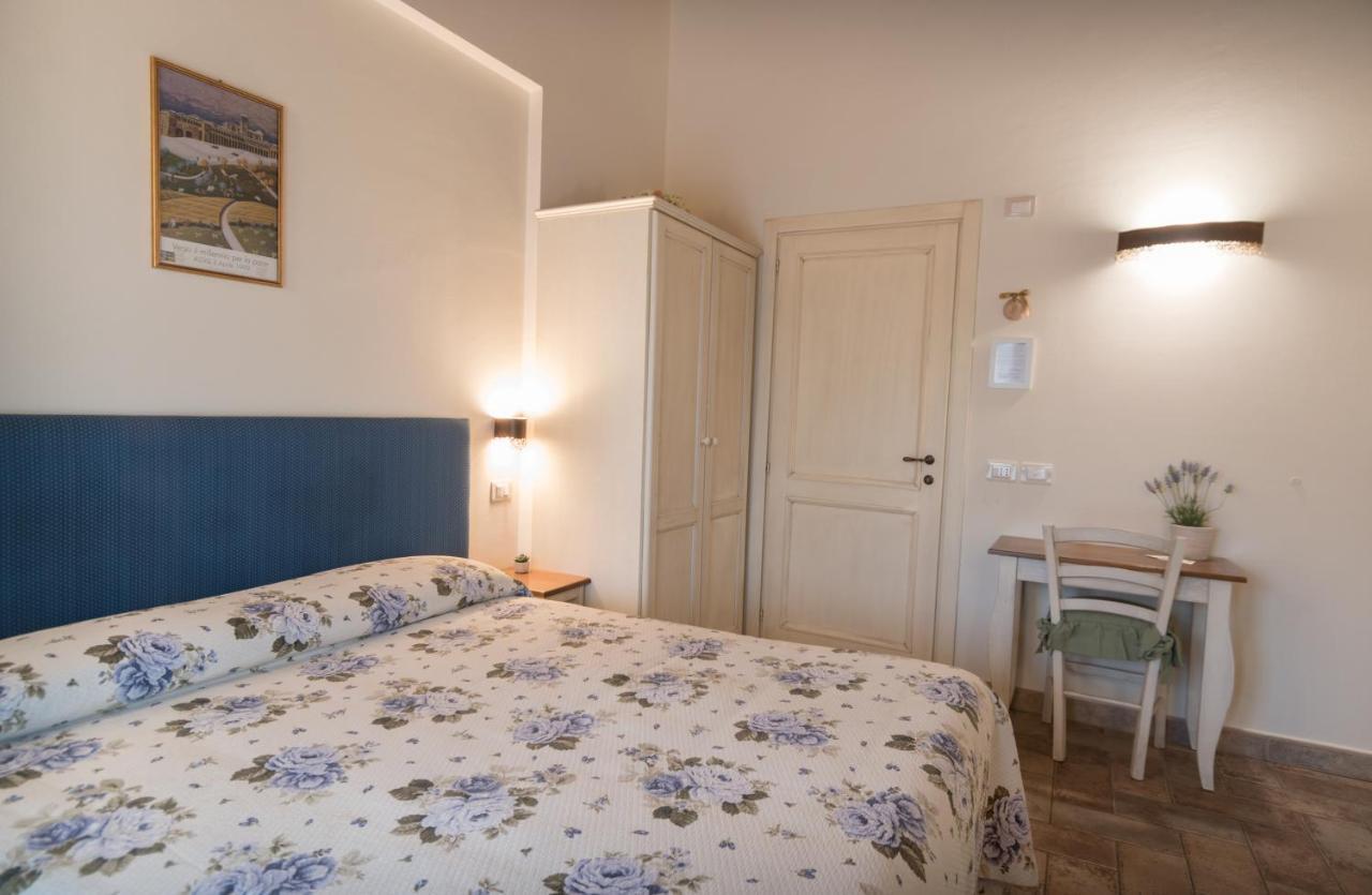 Rosa Di Assisi Bed & Breakfast Bastia Umbra Eksteriør bilde