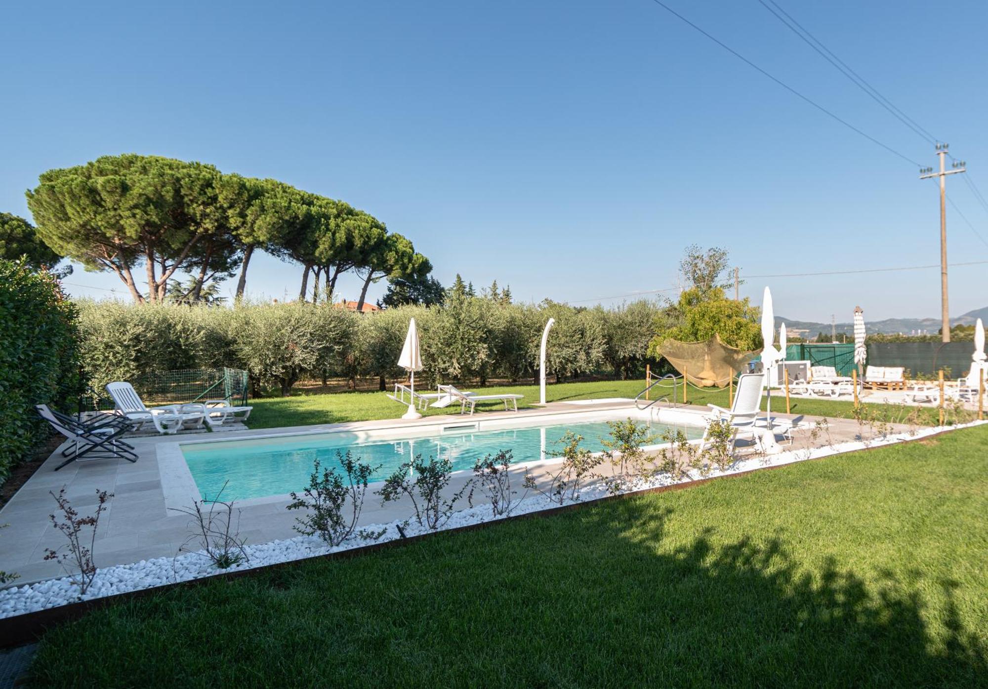 Rosa Di Assisi Bed & Breakfast Bastia Umbra Eksteriør bilde