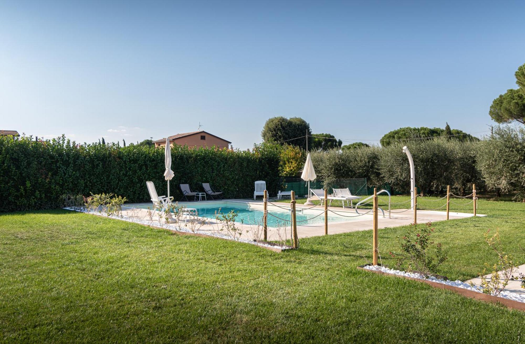 Rosa Di Assisi Bed & Breakfast Bastia Umbra Eksteriør bilde