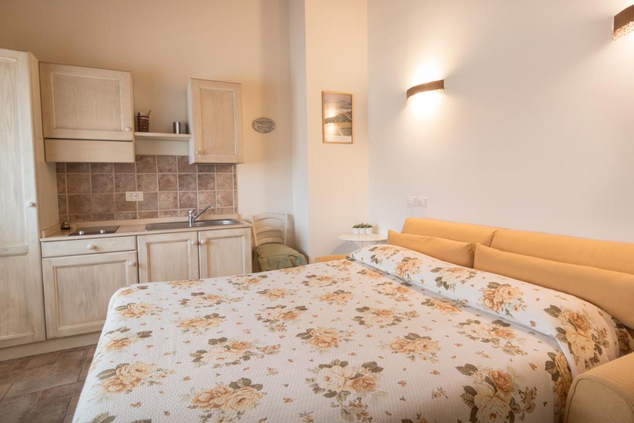 Rosa Di Assisi Bed & Breakfast Bastia Umbra Eksteriør bilde