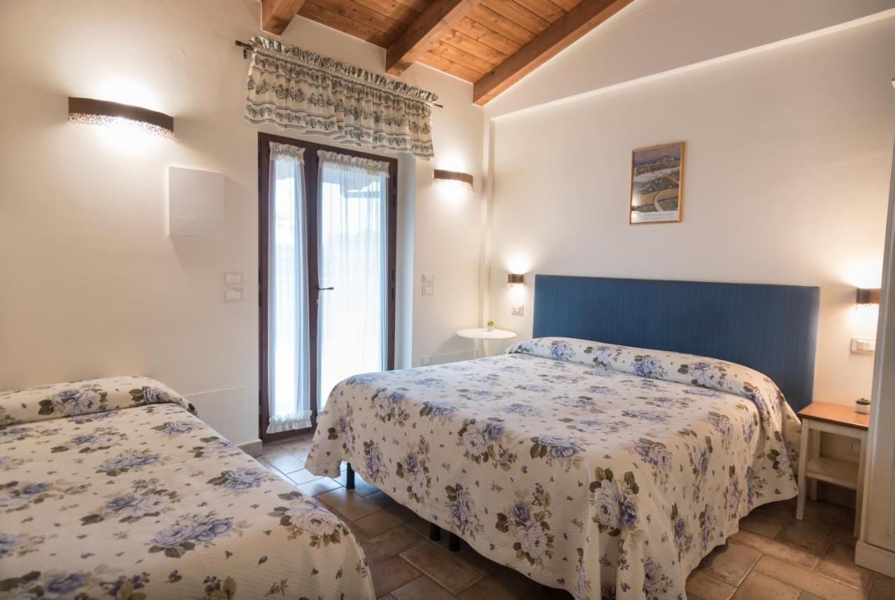Rosa Di Assisi Bed & Breakfast Bastia Umbra Eksteriør bilde